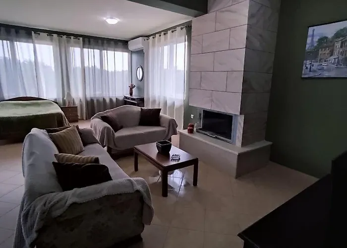 Atheras Balcony בית נופש *